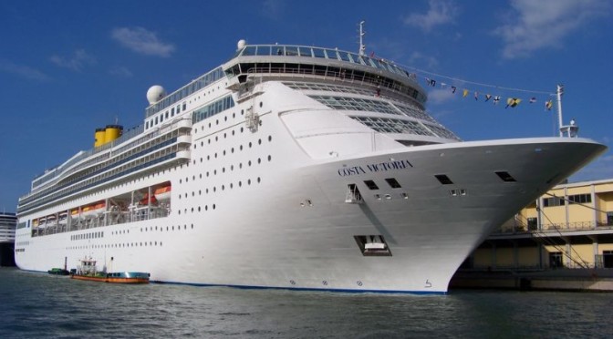 Hong Kong: Passengers refuse to disembark cruise ship
