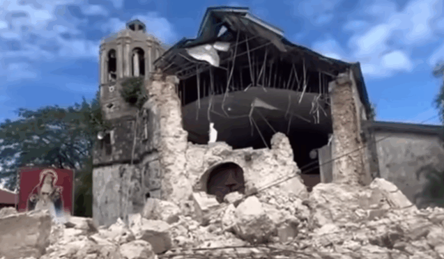 Earthquake Devastates Central Philippines, killing 69